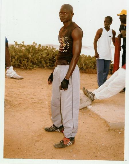 ASSANE en tenue sport